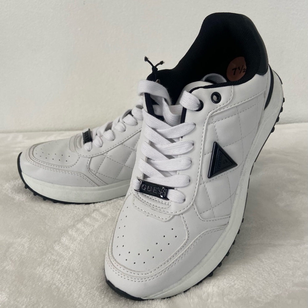 Guess sneakers size 7.5
